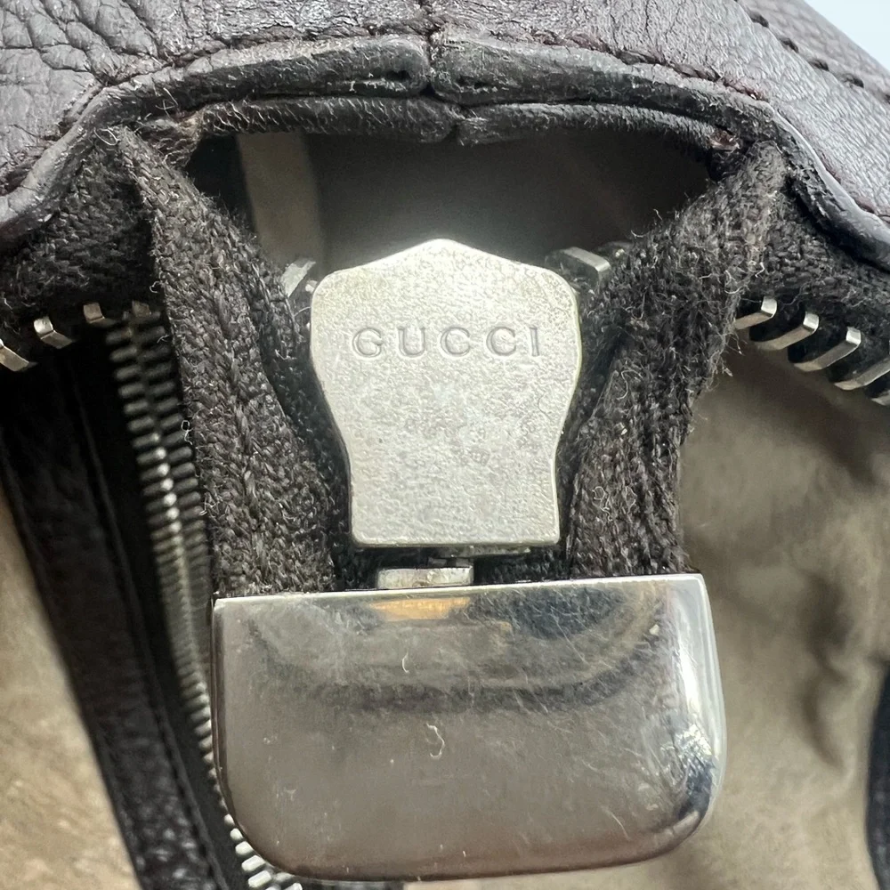 GUCCI Men's 233329 Dark Brown Pebbled Leather Adjustable Messenger Crossbody Bag - Picture 13 of 17